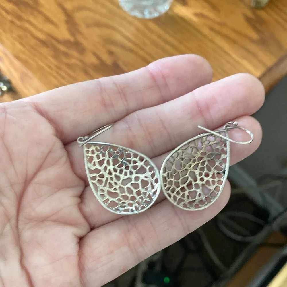 Intricate Silver Filigree Teardrop Earrings - Picture 3 of 3